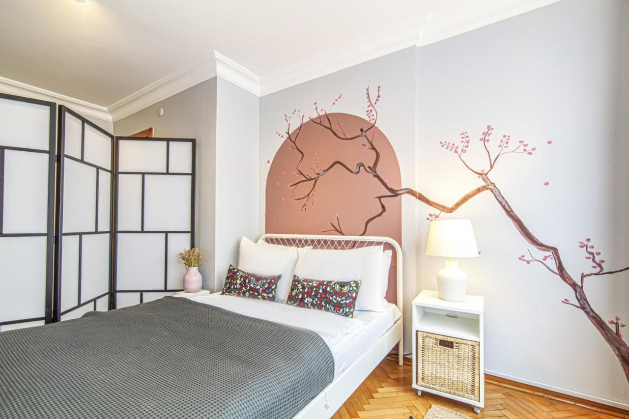 Gorgeous Flat With Lovely Balcony In Nisantasi Provincia di Provincia di Istanbul Esterno foto