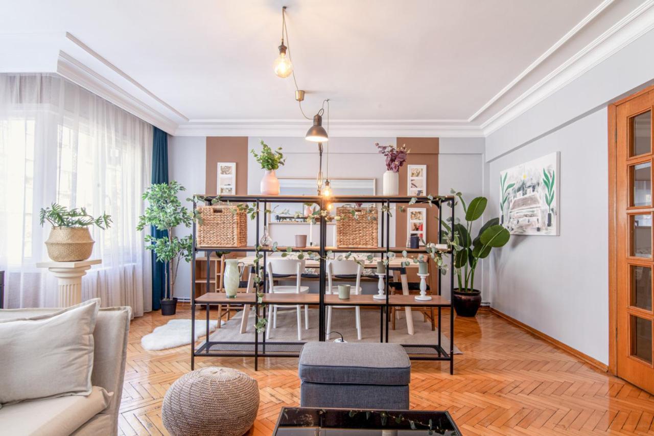 Gorgeous Flat With Lovely Balcony In Nisantasi Provincia di Provincia di Istanbul Esterno foto