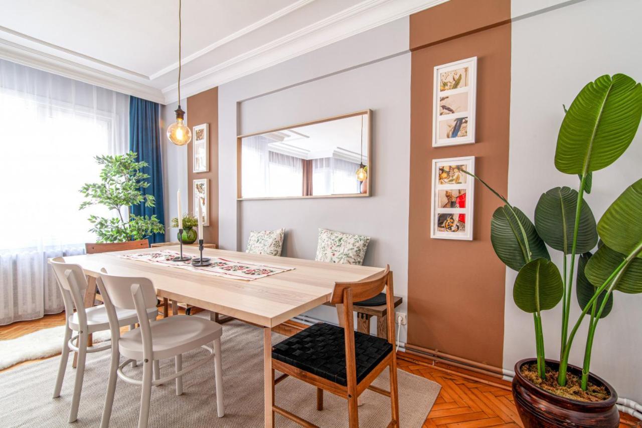 Gorgeous Flat With Lovely Balcony In Nisantasi Provincia di Provincia di Istanbul Esterno foto